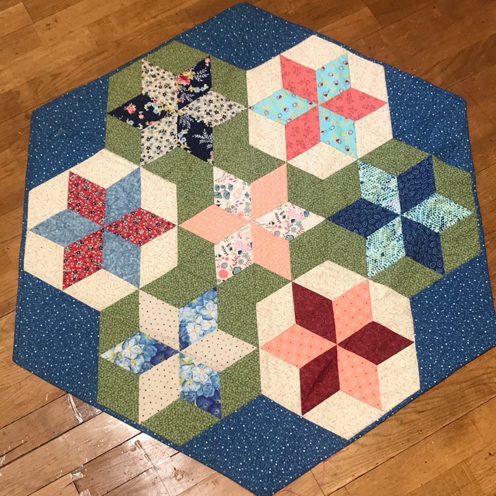 Quilted Pieced table topper - Picture 1 of 5